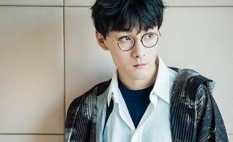 爱豆吃瓜娱乐酱罗云熙,从爱豆到瓜界新宠，揭秘他的吃瓜娱乐之路  第2张